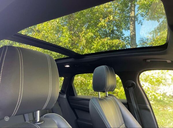 Land Rover Range Rover Velar - Image 15