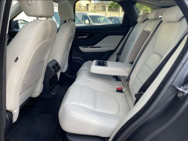 Jaguar F-Pace - imagine 9