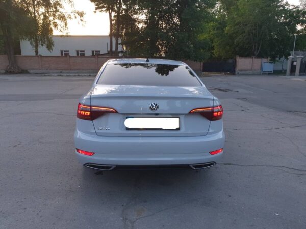 Volkswagen Jetta - imagine 16
