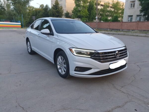 Volkswagen Jetta - imagine 3