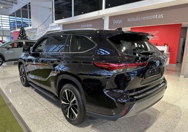 Toyota Highlander - Image 5