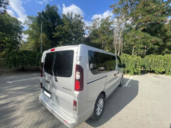 Renault Trafic - Image 9